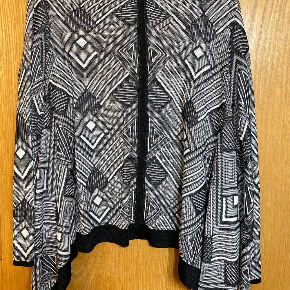 Renuar (Macy’s) geo sweater